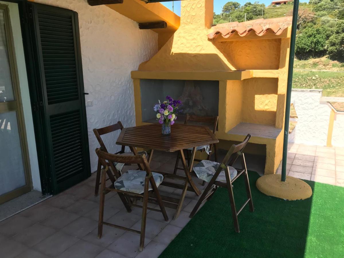 Casa Di Campagna In Gallura ルオゴサント エクステリア 写真