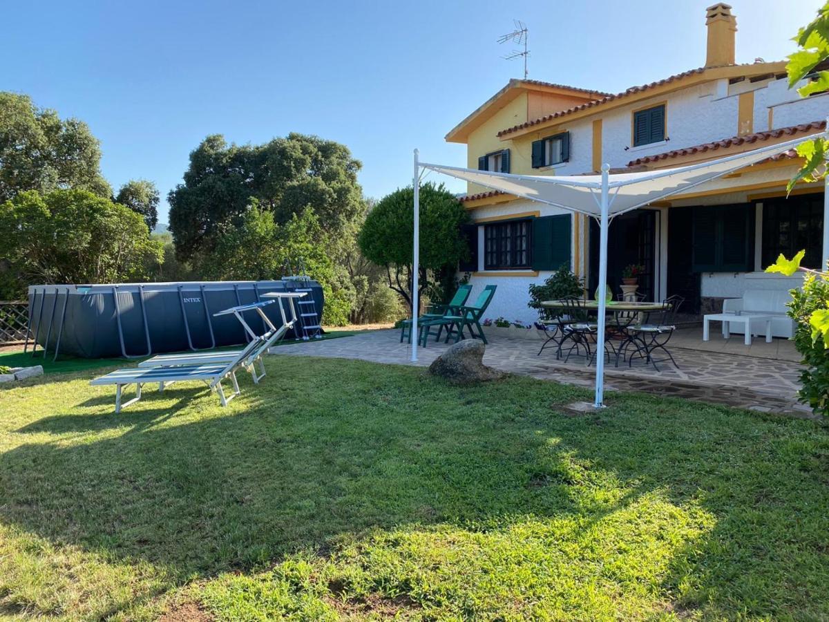 Casa Di Campagna In Gallura ルオゴサント エクステリア 写真